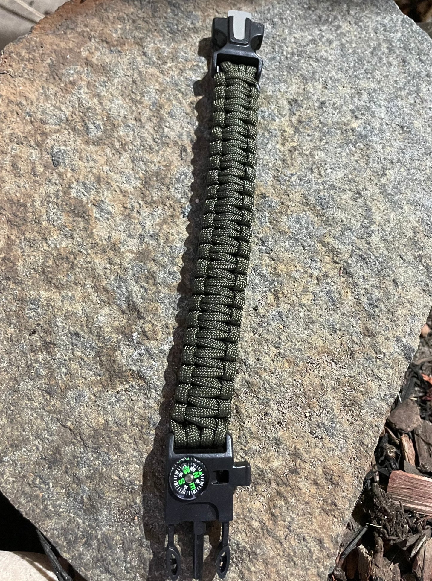 5 in 1 paracord bracelet