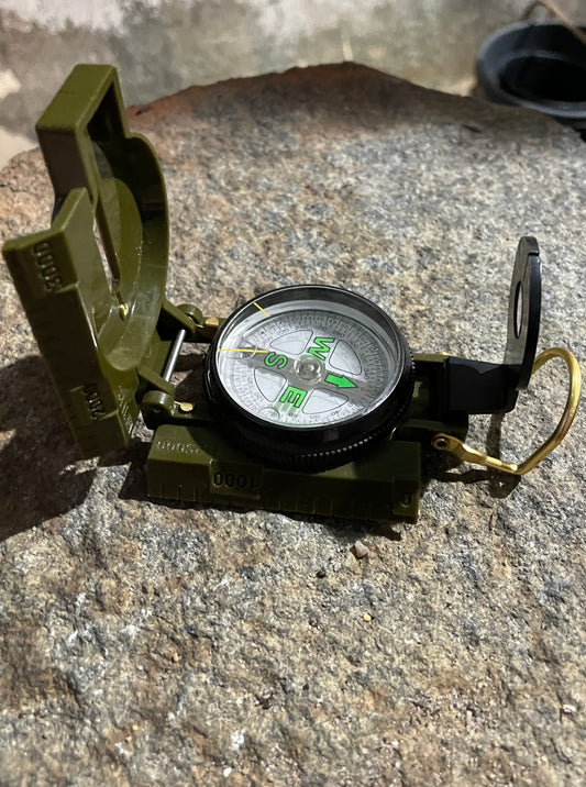 Lensatic compass